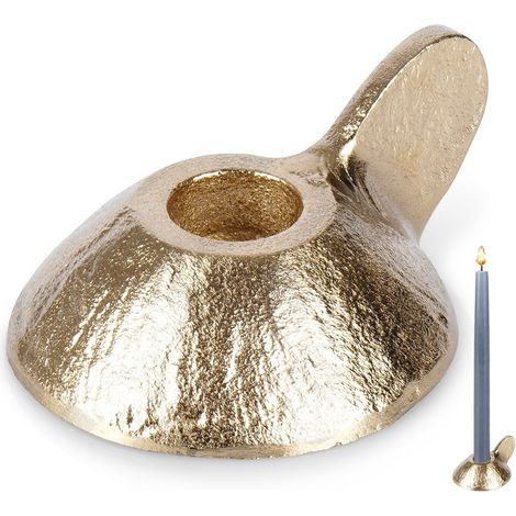 Elegante candelabro de aluminio dorado para una iluminación prolongada