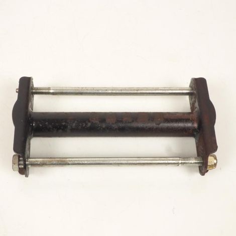 [GEBRAUCHT] [GEBRAUCHTWAREN] Originaler Motorhalter für Scooter Peugeot 50 (1/2)
