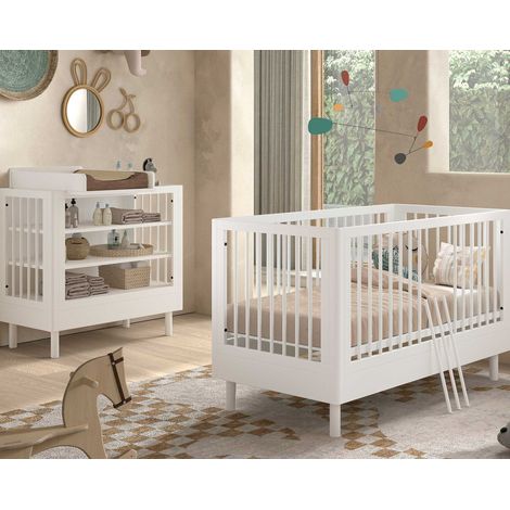 Chambre bébé Forrest: lit bébé 70x140cm, table à langer - bois de (1/5)