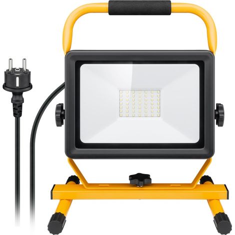 Goobay 49983 -Foco de trabajo LED con soporte - Lámpara 4000 lm – LED de 50W – temperatura de 6500 K – Impermeable IP 65 - adecuada para uso en interiores y exteriores