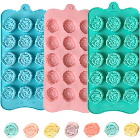 Lot de 3 moules en silicone en forme de rose - 15 cavités - Pour la cuisine, la pâtisserie, la décoration de gâteaux, glaçons, gelée, résine et savon (1/5)