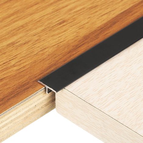 2.9ft x 0.47" T Moulure De Transition Pour Sol, Profilé En Alliage D'Aluminium Pour Combler Les Joints Entre Lames De Parquet, Carrelage Et Sol Vinyle, Noir (1/5)