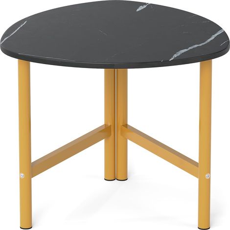 Mesa de centro triangular con patas de metal, color marrón rústico.
