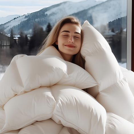 Couette en plumes et duvet d'oie pour grand lit – Puissance de gonflement de 900+ – Chaleur moyenne – Pour toutes les saisons + mélange de coton 1200 fils + 8 languettes d'angle + déflecteur 3D (1/5)