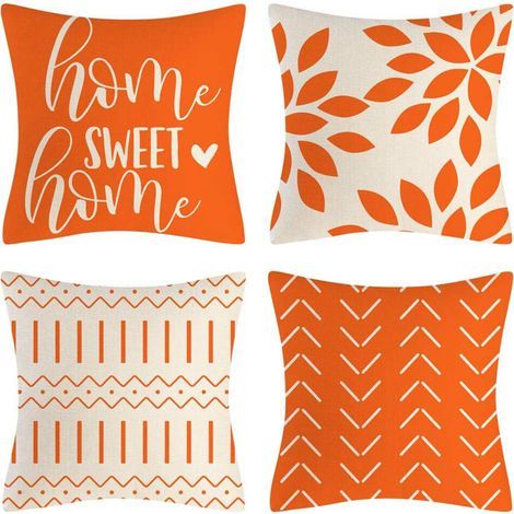Un ensemble de 4 housses de coussin orange, mesurant 45 x 45 cm, en lin décoratif. (1/5)