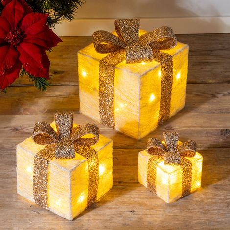 Spetebo – Lot de 3 boîtes cadeaux LED – Matériau sisal et métal – Dimensions : 24x20x20 cm, 19x15x15 cm, 12x10x10 cm – Fonction minuterie 6/18h