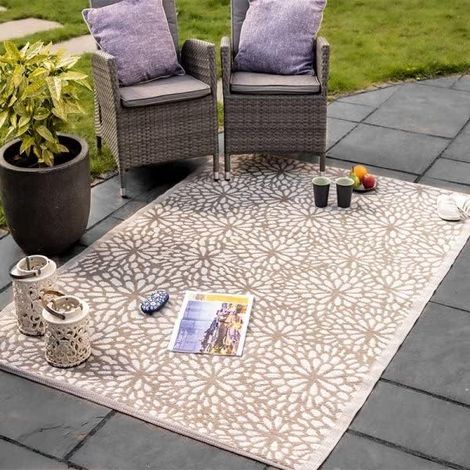 Indoor Outdoor Garden Rug 150 x 210cm Polypropylene Easy Clean Garden Patio Rug Reversible Water Resistant Kitchen Hallway Rug