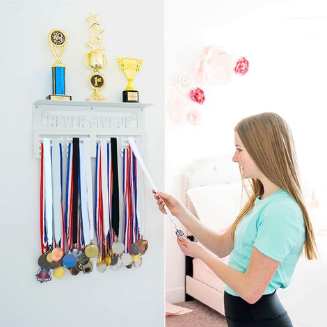 Porte-Médaille Murale Innovant - Porte-Awards Métal avec Présentoir trophée - Support 64+ médailles 16x4 pouces - Blanc pour Athlètes Runners (1/5)