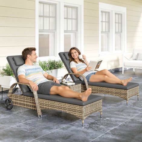 Lot de 2 Transats Bain de Soleil - Matelas, Têtière, Inclinaison Réglable, Roulettes + Table Basse, Gris Foncé