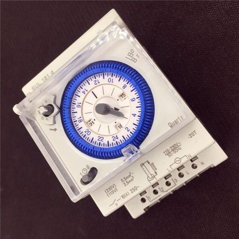Oeillets Métalliques Kit 10mm, Pince à Oeillet avec 300 Oeillets, Pinces Perforatrices à œillets, Ensemble Professionnel de Perforateur pour Bache Tissus Cuir Carton Affiches Bannières (1/3)
