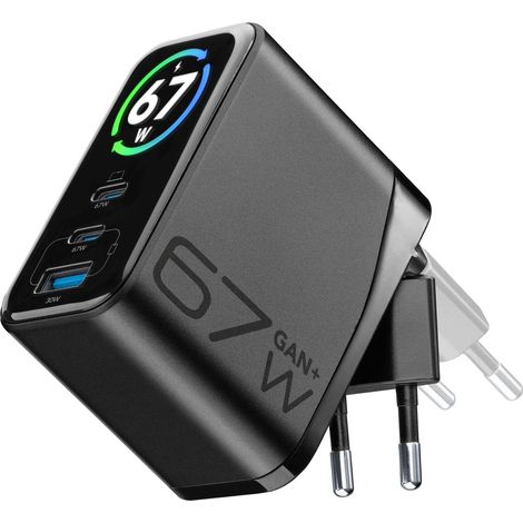 Cellularline PowerView IQ ACH 67W Chargeur secteur 67W avec écran TFT intelligent, fiche pliable et technologie GaN+. Équipé de 2 ports USB-C et 1 port USB-A pour une recharge simultanée.