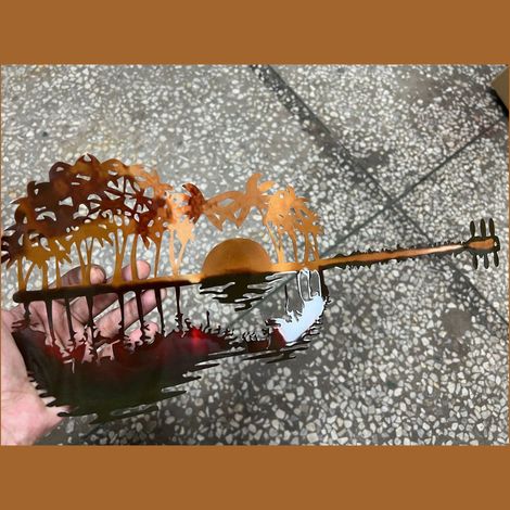 Sollbry Decoración de pared con guitarra de metal, regalos musicales, decoración de pared musical, decoración de atardecer, regalo de guitarrista para amantes de la música, palmera, arte de pared con (1/4)