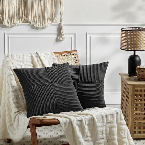 Lot de 8 housses de coussin boho 40x40 cm noir, motif entrecroise en velours cotele, decor canape chambre (1/5)