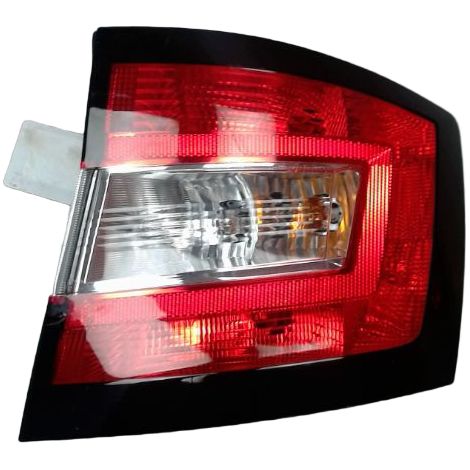 [PRODUIT D'OCCASION] Feu Arriere Droit SKODA Fabia ♻️ Ref Oe. 6v9945112 - Garantie à vie (1/3)