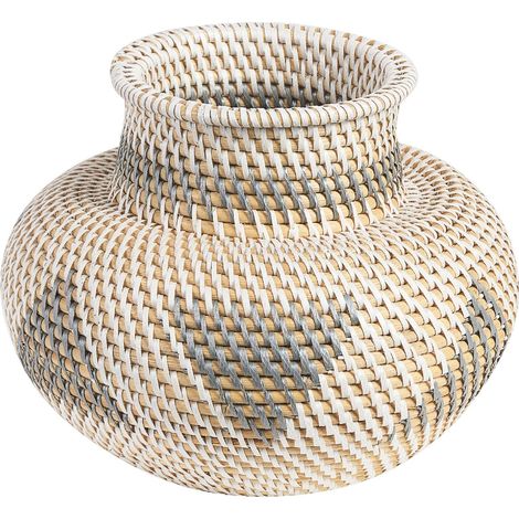 Beliani – Vase décoratif en rotin 22 cm – Fait main – Couleurs blanc et gris – Style boho – Pour décoration intérieure moderne