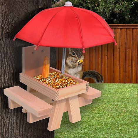 Eichhörnchen-Futtertisch mit Sonnenschirm für draußen, lustig, Maiskolben-Futterspender für Eichhörnchen und Streifenhörnchen, Picknicktisch aus Holz mit Bank und Stuhl für Eichhörnchen (1/5)