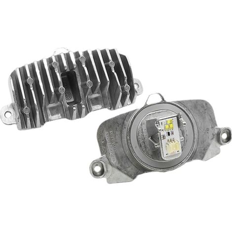 Direktvertrieb von LED-Autoscheinwerfern mit Angel Eyes (63117398766), passend für BMW 3er, F30 und F31 Modelle. (1/5)
