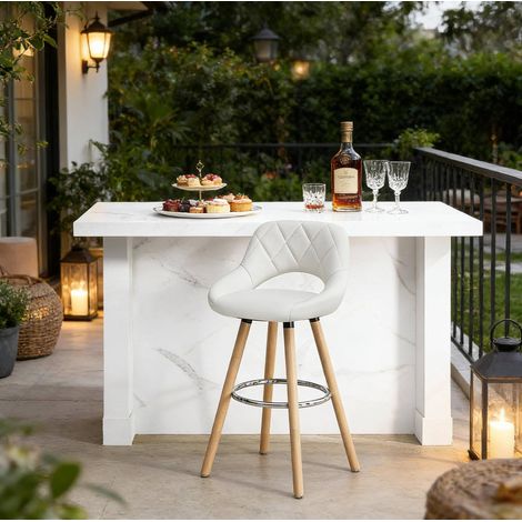 Sgabello da bar bianco in similpelle e legno, 96 cm, con schienale e braccioli, DESVIAE (1/5)