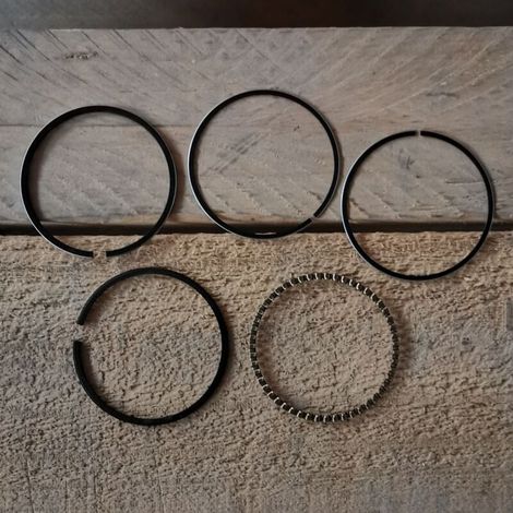 Segment de piston 60+0,5 mm EH12 EH12 EH12-2D, segment de piston élargi, répare les cylindres usés, améliore l'étanchéité. (1/2)