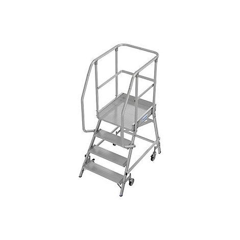Escalera con tarima  acceso por un lado  4 peldaños