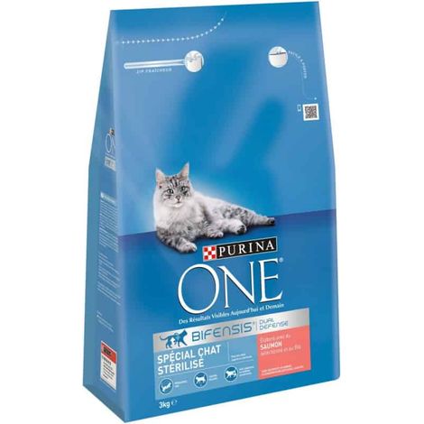Purina – Croquettes pour chat stérilisé au saumon 3kg – Protéines 37% – Teneur en matières grasses 13% – Contrôle du poids et système urinaire sain (1/3)