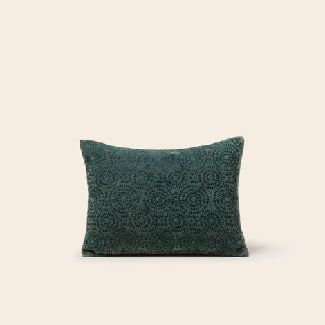 Housse de coussin en Velours brodé de fil coton SOLAYA (1/4)