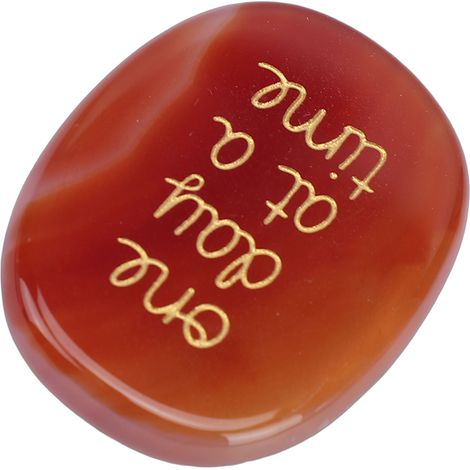 Pierre gravée « Un jour à la fois », pierre anti-stress de poche en agate rouge avec des mots motivants pour les parents, la famille et les amis (1/5)