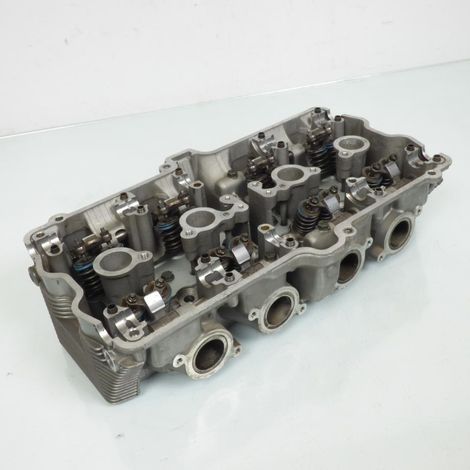 [PRODUIT D'OCCASION] Culasse origine pour moto Suzuki 750 GSXR 1985 à 1987 771502
