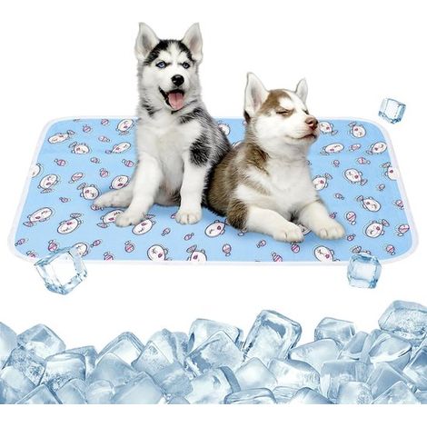Tapis rafraîchissant pour chien et chat XL 70 x 90 cm, en tissu effet soie glacée, lavable, durable, pour été, voiture et extérieur, bleu (1/5)