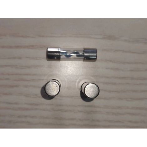 Automotive fuses/fuse cores/audio fuses/circuit breakers 30/60 A 80 A 100 A