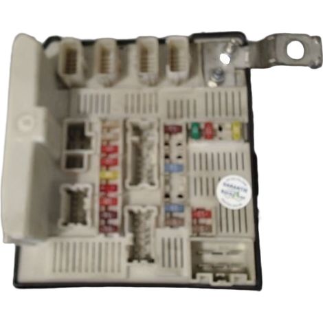 [PRODUIT D'OCCASION] Boite A Fusibles RENAULT Megane ♻️ Ref Oe. 8200455424 - Garantie à vie (1/5)