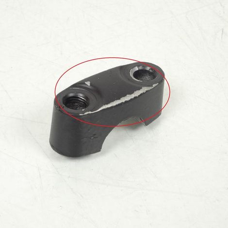 [PRODUIT D'OCCASION] Pontet de guidon supérieur pour moto Yamaha 125 DTF 1975 à 1976 (1/3)