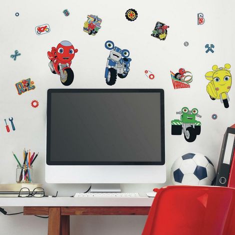 Stickers Muraux Ricky Zoom (1/5)