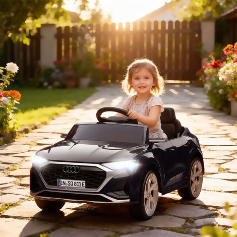 Audi Q8 e-tron Sportback Elektro-Kinderauto mit 12V-Akku, Fernbedienung, Scheinwerfern, Hupe und Musik – Schwarz