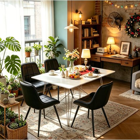 Chaise de salle à manger en similicuir noir avec structure en métal, assise rembourrée, dossier ergonomique et patins réglables (1/5)