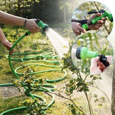Tubo da giardino estensibile Navaris da 30 m - Tubo retrattile con pistola a spruzzo a 7 funzioni per il giardinaggio (1/5)