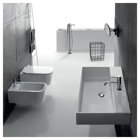 Sanitari Meg11 sospesi senza brida cm. 55x35 con sedile slim (1/3)
