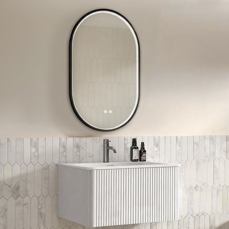 Ensemble meuble de salle de bains avec miroir LED, lavabo intégré et meuble suspendu blanc, façade rainurée, éclairage réglable, fonction antibuée, montage facile – CHICFURN (1/5)