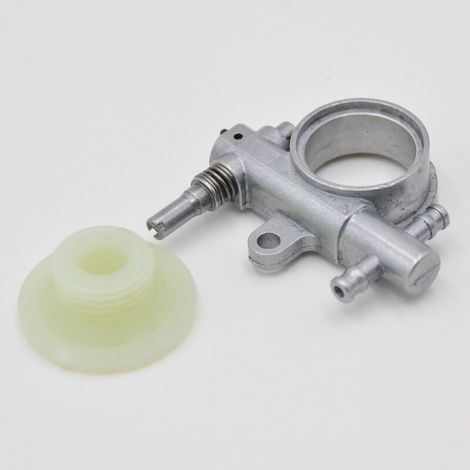Ensemble Pompe À Huile Tronçonneuse Avec Pignon Et Vis Sans Fin Pièces de Rechange Compatible 25CC 38CC (1/3)