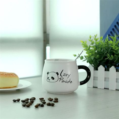 Keramikbecher mit 3D-Panda-Motiv – ein tolles Geschenk zum Geburtstag oder zu Weihnachten. Kaffee- oder Teebecher mit Deckel und Löffel. (1/4)
