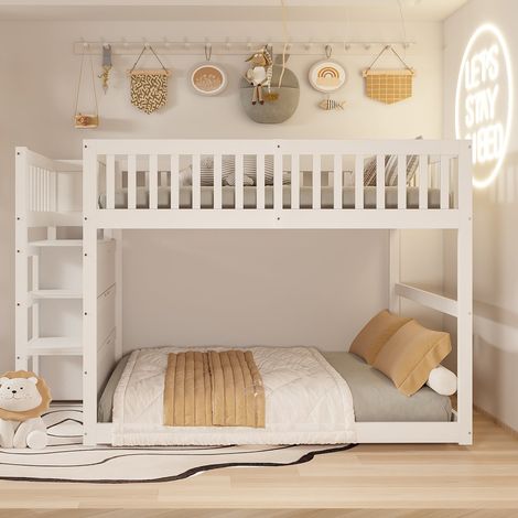 Lit superposé bas 140 x 200 cm en bois blanc avec barrières de sécurité et espace de rangement intégré (1/5)