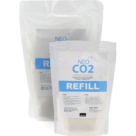 Integratore biologico a base di gel di CO2 per acquari con piante.