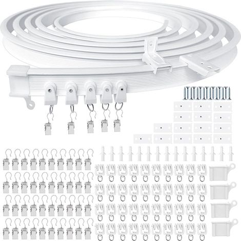 Kit de fixation en acier blanc de 5 mètres comprenant : pinces, crochets, poulies, supports de montage et accessoires.