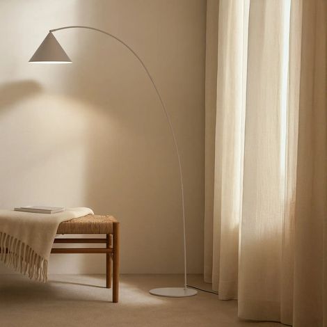 [GEBRAUCHT] B-Ware Lindby Bogenlampe Stehlampe Triangolo Metall Beige E27 Schalter