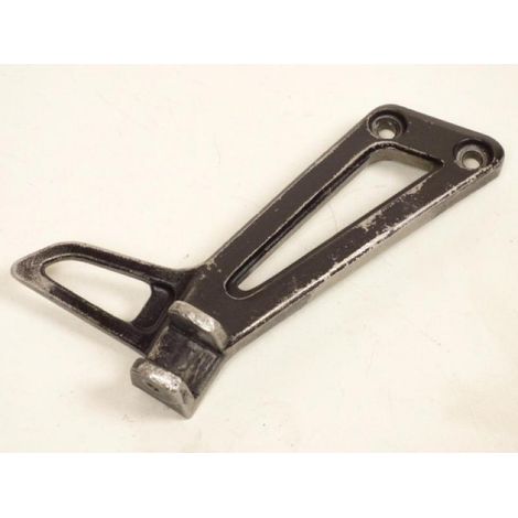 [PRODUIT D'OCCASION] Platine de repose pied passager droit origine pour moto Yamaha (1/3)