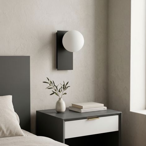 Aplique de Pared Negro con Tulipa Blanca  Serie TAMARA (1/5)