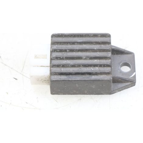 REGULATEUR CHARGE PEUGEOT TKR TREKKER FURIOUS 50 2005 - 2014 (1/3)