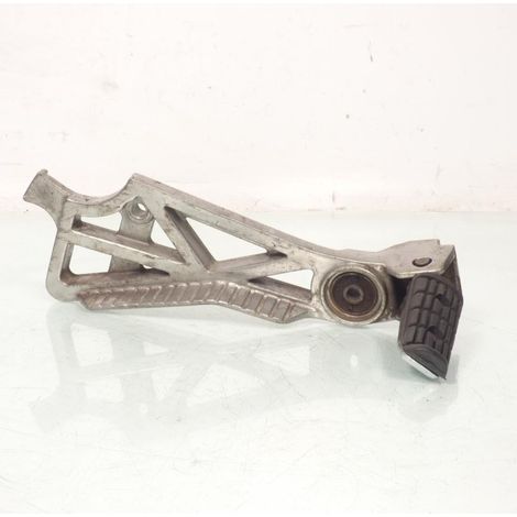 [PRODUIT D'OCCASION] Platine repose pied passager gauche pour Yamaha 750 FZX 1987-1993 (1/2)