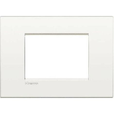 BTICINO LNC4803BN - Placca 3 Posti Quadra Bianco Puro LivingLight Air (1/7)