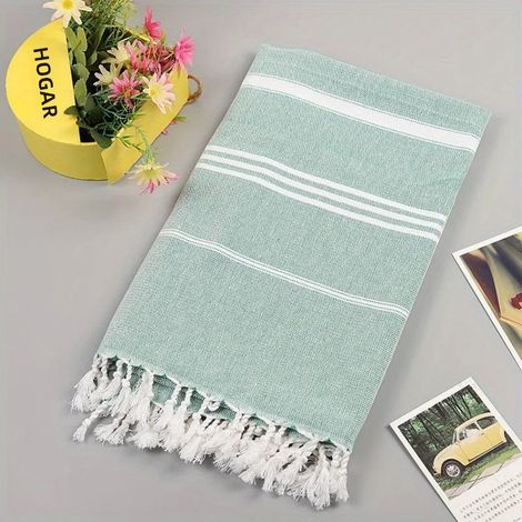 Serviette de plage extra large en pur coton (verte), anti-sable, à séchage rapide et légère. (1/5)